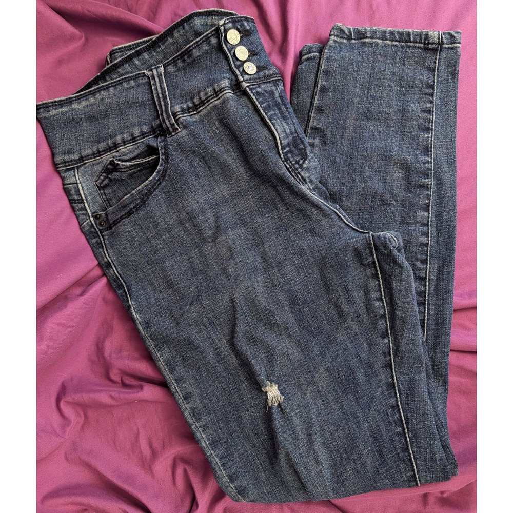 WBB WannaBettaButt Blue Mom Jeans Royalty For Me 16 3 Button Distressed